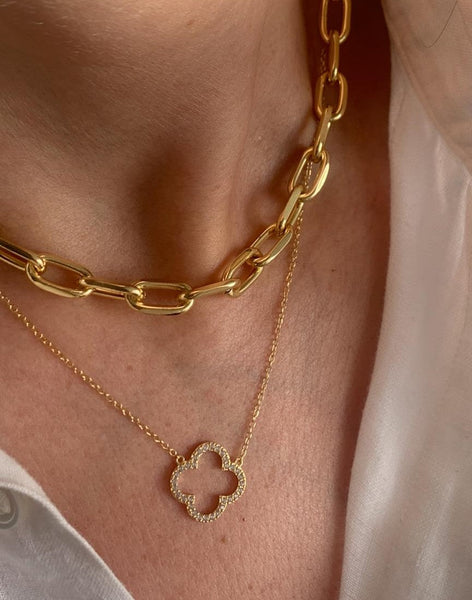 
Gold plated on silver chain necklace with CZ pave clover charm, delicate and elegant design.

